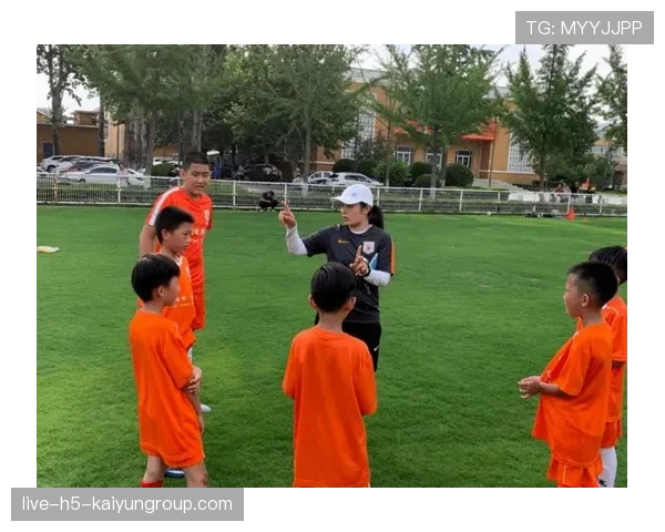 俱乐部青训导师制度推广 年轻球员成长加速,俱乐部青训营 俱乐部青训导师制度推广 年轻球员成长加速,俱乐部青训营